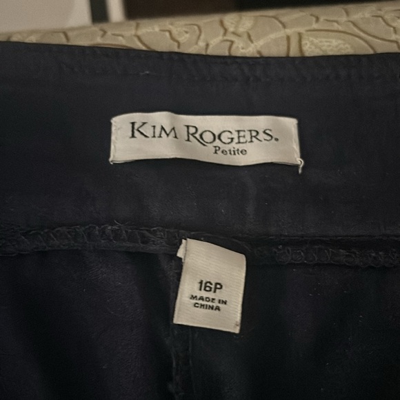 Ladies blue skirt with built in shorts. - Picture 3 of 4